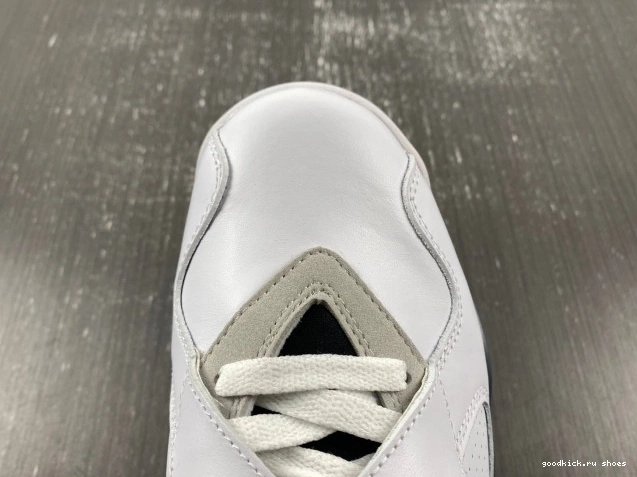8 Retro Air (2013) 305381-103 Jordan Bunny Bugs 0712